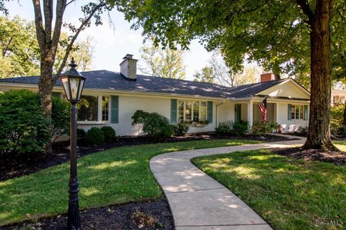 2000 Beech Grove Dr, Cincinnati, OH, 45233-4914 | Card Image