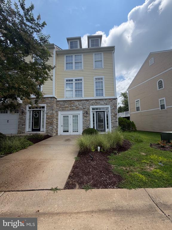 Residential Lease in COLONIAL BEACH 2