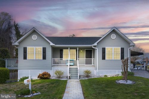 6117 Riverview Dr, King George, VA, 22485-7496 | Card Image