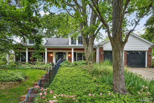 816 Bridlebrook Ln, Kirkwood, MO, 63122-2218 | Card Image