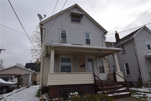 287 7th St Nw, Barberton, OH, 44203-2124 | Card Image