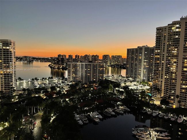 APT-2011 - 19400 Turnberry Way, Condo with 3 bedrooms, 3 bathrooms and null parking in Aventura FL | Image 62
