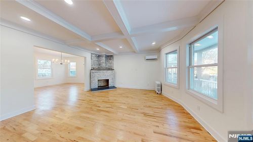 85 Brighton Ave, East Orange, NJ, 07017-1705 | Card Image