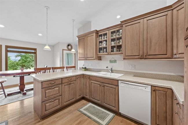 A - 664 J Ave Ne, Condo with 3 bedrooms, 3 bathrooms and null parking in Cedar Rapids IA | Image 12