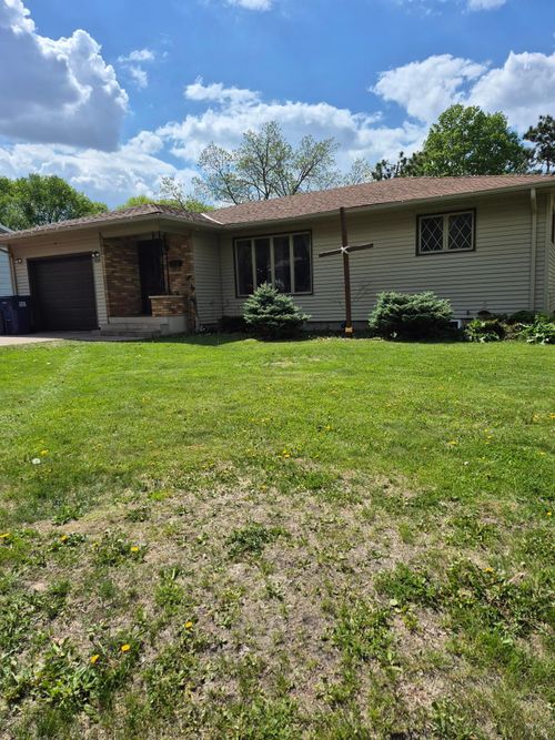 1038 Pleasant Ln, Faribault, MN, 55021-6639 | Card Image