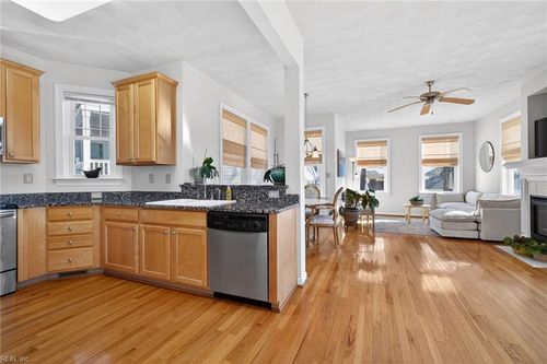 401 Grace Ave, Virginia Beach, VA, 23451-7153 | Card Image