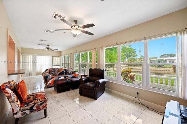 6905 Nw 73 Rd St, House other with 2 bedrooms, 2 bathrooms and null parking in Tamarac FL | Image 11