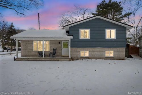 3505 Shenandoah Ave, Port Huron, MI, 48060-1960 | Card Image