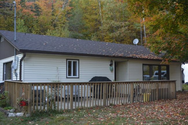 1081 Papineau Lake Rd, House other with 3 bedrooms, 1 bathrooms and 6 parking in Maple Leaf ON | Image 21
