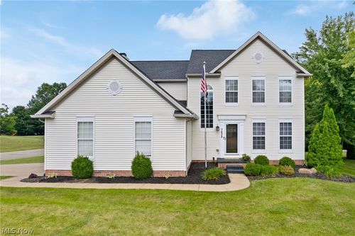 7638 Diamondback Ave Nw, Canal Fulton, OH, 44614-8109 | Card Image