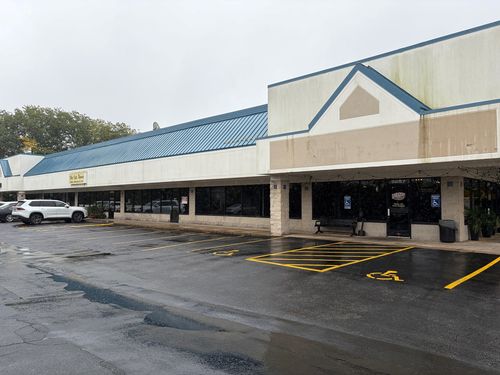 5255 Jersey Ridge Rd, Davenport, IA, 52807-3136 | Card Image