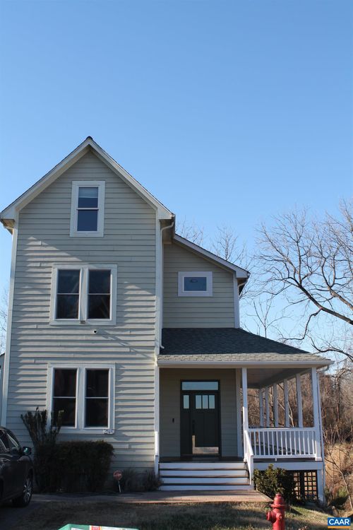 211 Spruce St, CHARLOTTESVILLE, VA, 22902-5940 | Card Image
