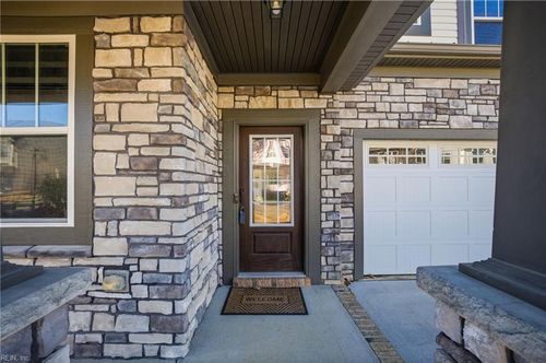 1417 Waltham Ln, Newport News, VA, 23608-7763 | Card Image