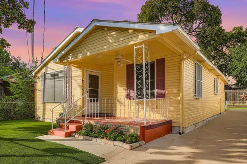 2308 Santa Rita St, Austin, TX, 78702-4624 | Card Image
