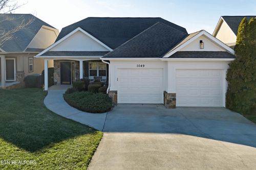 1049 Rarity Bay Pkwy, Vonore, TN, 37885-5323 | Card Image