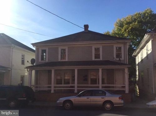229 Porter Ave, MARTINSBURG, WV, 25401-2222 | Card Image