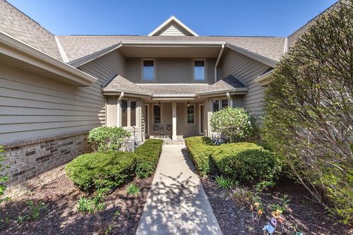 N21W24202 Cumberland Dr, Pewaukee, WI, 53072-5842 | Card Image