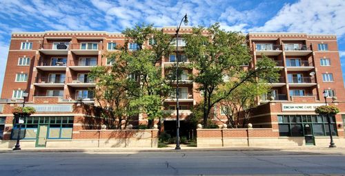 210-5000 Oakton Street, Skokie, IL, 60077 | Card Image