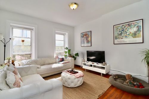 4-270 Montgomery St, Jersey City, NJ, 07302-5000 | Card Image