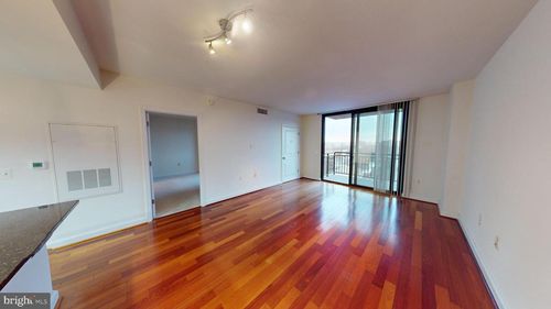 1007-2451 Midtown Ave, ALEXANDRIA, VA, 22303-1430 | Card Image