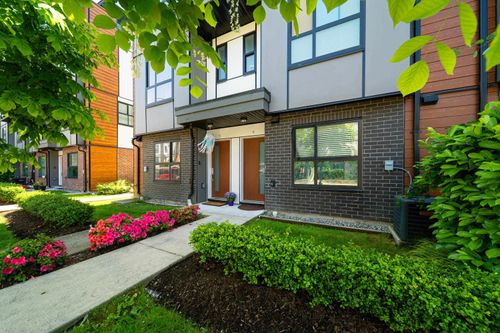 8-19760 55 Avenue, Langley, BC, V3A0L1 | Card Image