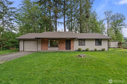 708 Eaton Ct Ne, Castle Rock, WA, 98611-9006 | Card Image