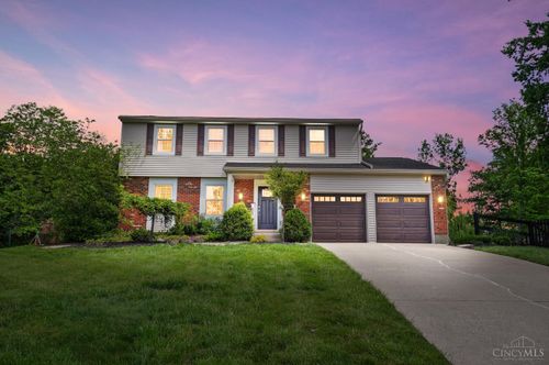 7890 Blairhouse Dr, Anderson, OH, 45244-2812 | Card Image
