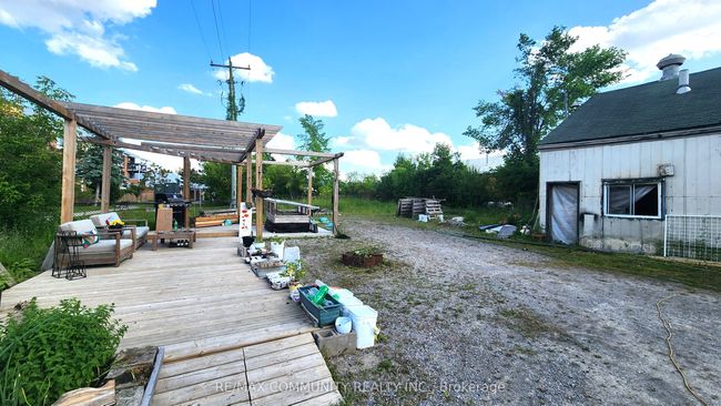 109 Lindsay St, Home with 3 bedrooms, 3 bathrooms and 8 parking in Fenelon Falls ON | Image 23