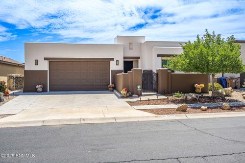 6050 Solstice St, Las Cruces, NM, 88012-7985 | Card Image