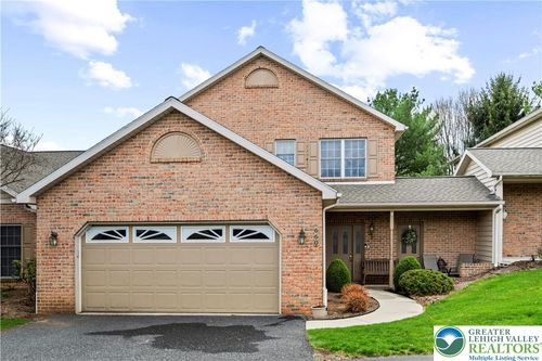 660 Heiden Dr, HUMMELSTOWN, PA, 17036-8553 | Card Image