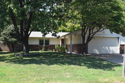 1933 N Reca St, Wichita, KS, 67212-1434 | Card Image