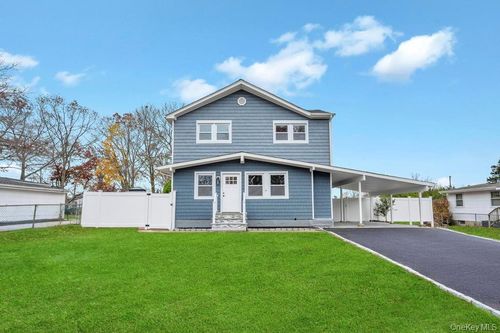 15 Duane Dr, Ronkonkoma, NY, 11779-4306 | Card Image