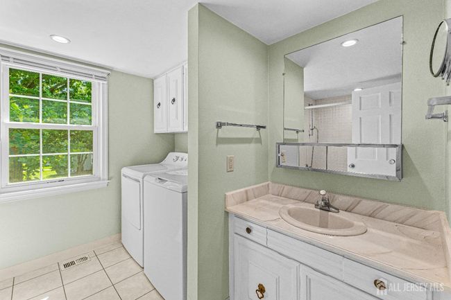 0 - 19 Rossmoor Dr, Home with 2 bedrooms, 1 bathrooms and null parking in Monroe NJ | Image 9