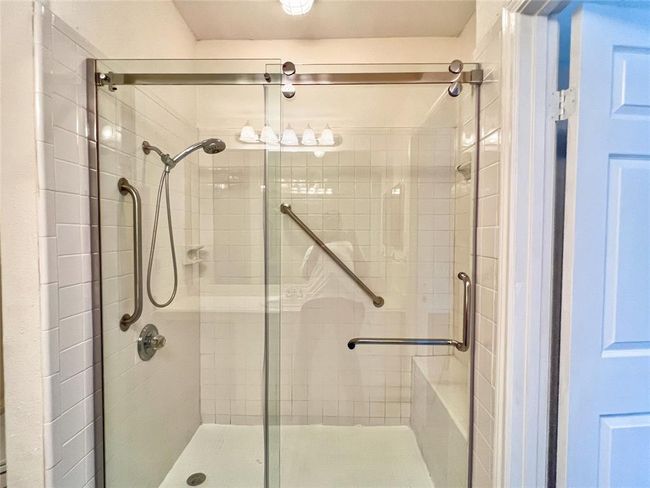 Primary Walk in Shower | Image 16