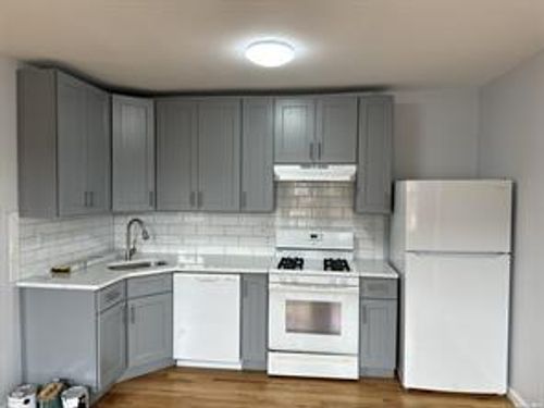 15 149th St, Whitestone, NY, 11357-2551 | Card Image