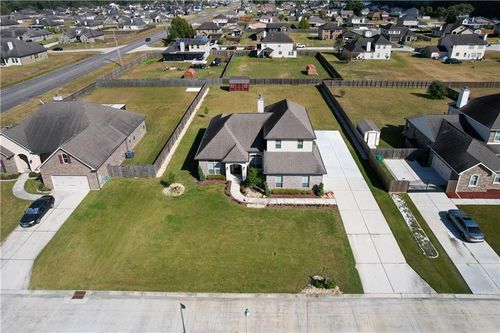 9517 Sugar Maple Ln, Westwego, LA, 70094-3183 | Card Image