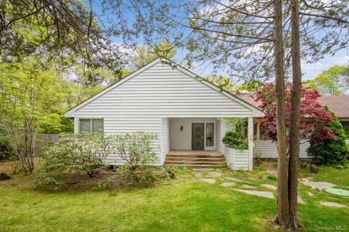 4 Evelyn Ct, Westhampton Beach, NY, 11978-1304 | Card Image
