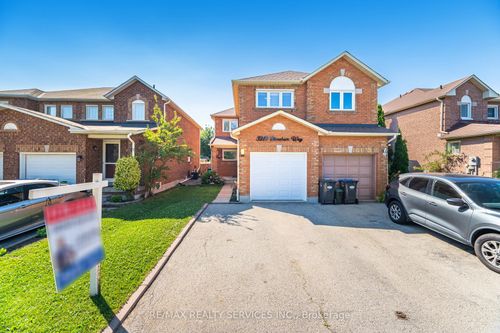 3919 Stoneham Way, Mississauga, ON, L5N6Y6 | Card Image