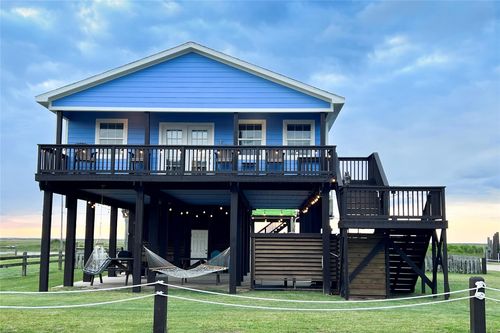 105 Stanek Dr, Surfside Beach, TX, 77541-1405 | Card Image