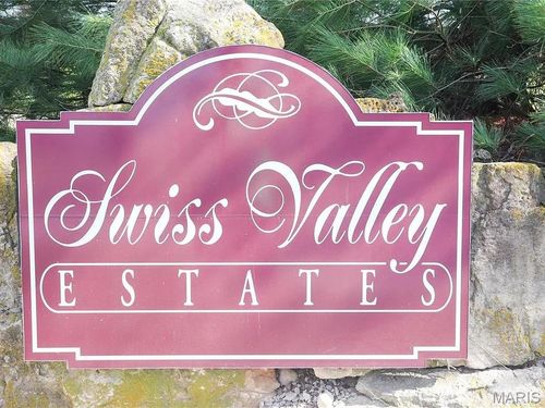 13636 Alpine Way, Highland, IL, 62249-5062 | Card Image