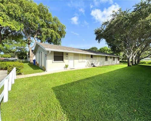 5637-5637 Taft St, Hollywood, FL, 33021-4526 | Card Image