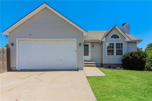 19221 E 15th Terrace Ct N, Independence, MO, 64056-1291 | Card Image