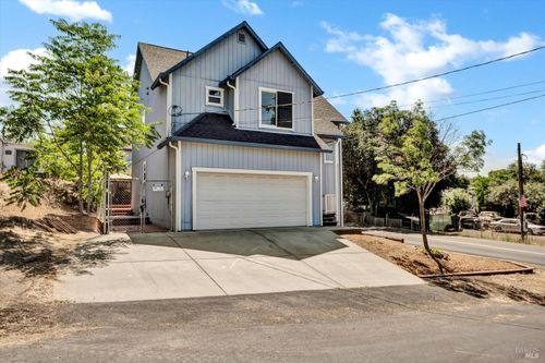 3196 12th St, Clearlake, CA, 95422-8308 | Card Image