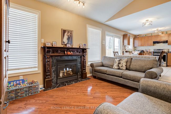 433 Trudeau Dr, House other with 3 bedrooms, 3 bathrooms and 2 parking in Milton ON | Image 20