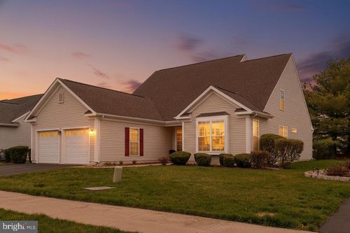 27 Springmill Dr, MIDDLETOWN, DE, 19709-5819 | Card Image