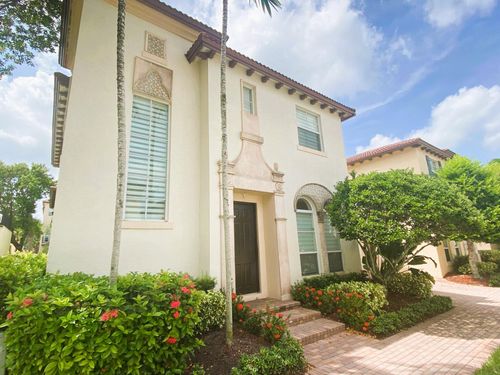 50 Via Poinciana Ln, Boca Raton, FL, 33487-1586 | Card Image