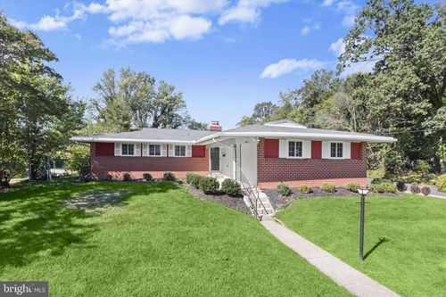 201 Suter Rd, Baltimore, MD, 21228-3116 | Card Image