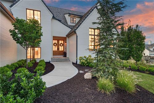 11316 W 170th Ter, Overland Park, KS, 66221-8909 | Card Image