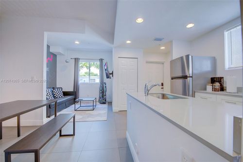 3-346 Nw 35th St, Miami, FL, 33127-3443 | Card Image