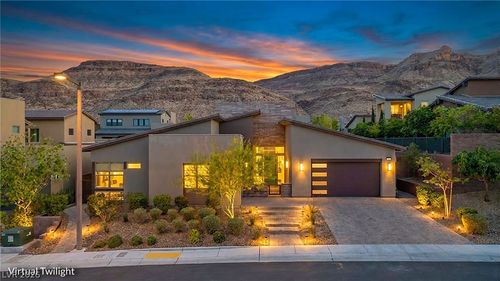 10241 Kirkwood Gaps Ave, Las Vegas, NV, 89135-9121 | Card Image